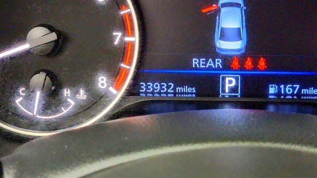 2023 Nissan Altima 2.5 SV Sedan w/ Premium Pkg - 23060417 - 15