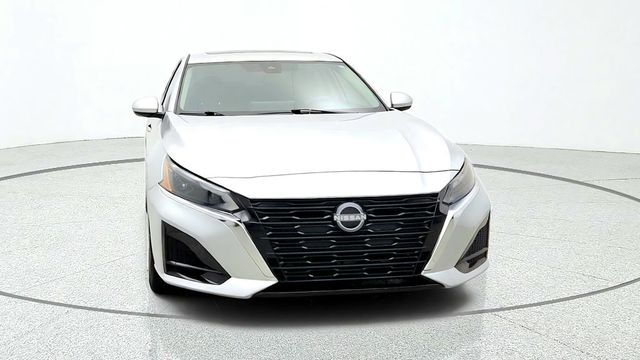 2023 Nissan Altima 2.5 SV Sedan w/ Premium Pkg, Heated Seats & ProPILOT Assist - 23091314 - 1