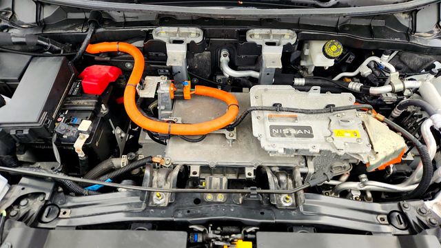 2023 Nissan ARIYA PLATINUM+ e-4ORCE AWD w/ Exterior Ground Lighting - 23002251 - 26