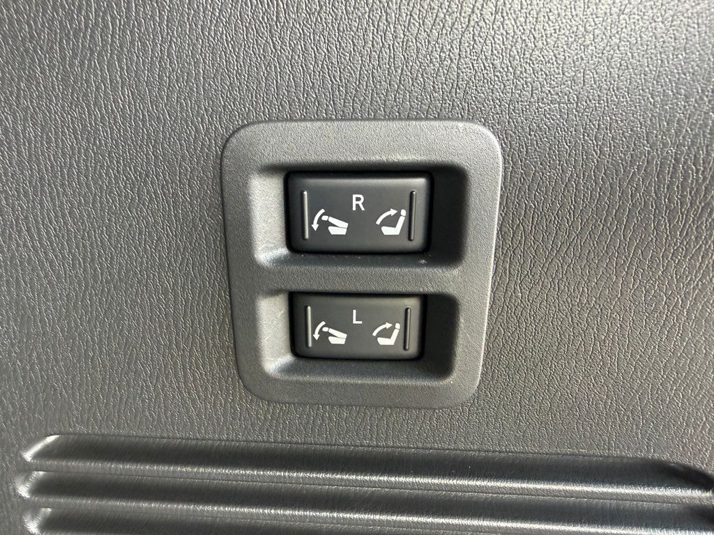 2023 Nissan Armada 4x2 Platinum - 22920929 - 32