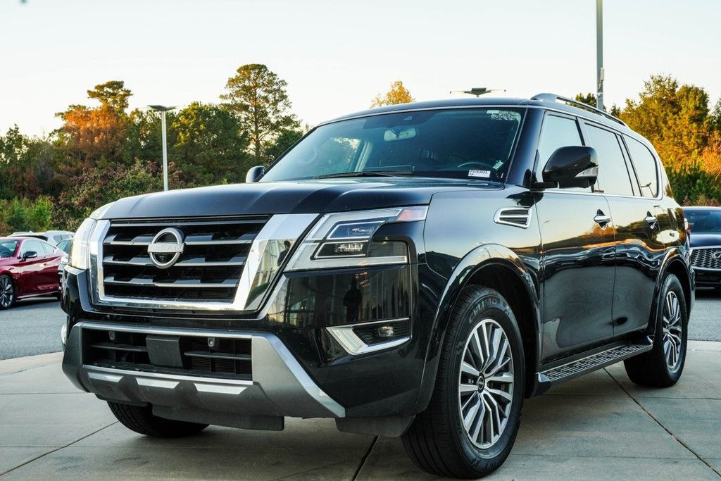 2023 Nissan Armada SL photo 3