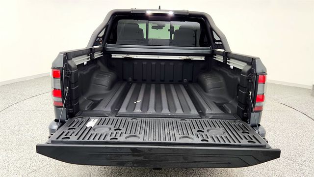 2023 Nissan Frontier Crew Cab 4x2 SV Automatic w/ Convenience, Technology & Tow Pkgs - 22968661 - 24