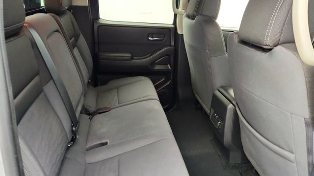 2023 Nissan Frontier Crew Cab 4x2 SV Automatic w/ Convenience, Technology & Tow Pkgs - 22968661 - 25
