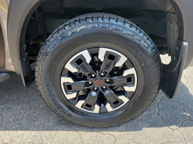 2023 Nissan Frontier Crew Cab 4x4 PRO-4X Automatic - 22908793 - 28