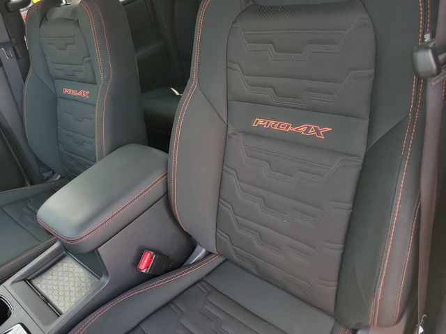 2023 Nissan Frontier Crew Cab 4x4 PRO-4X Automatic - 22908793 - 5