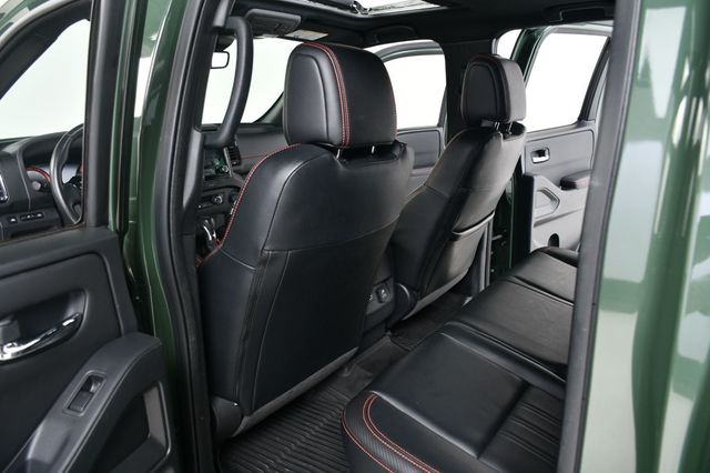 2023 Nissan Frontier Crew Cab 4x4 PRO-4X Automatic - 22937056 - 32