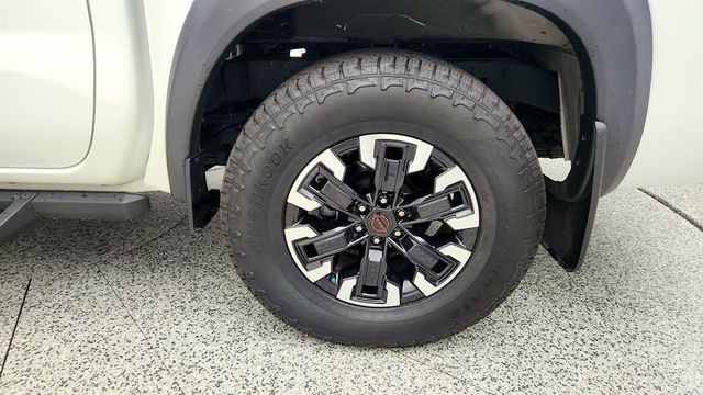 2023 Nissan Frontier Crew Cab 4x4 PRO-4X Automatic *Ltd Avail* w/ Pro Convenience Pkg - 23041949 - 8