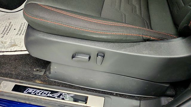 2023 Nissan Frontier Crew Cab 4x4 PRO-4X Automatic with Pro Convenience & Tech. Pkgs - 22961293 - 10