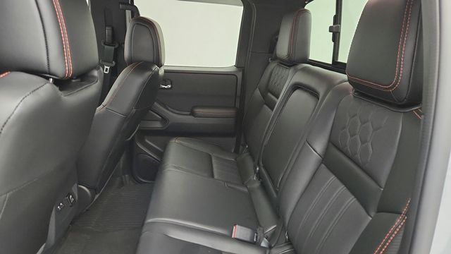 2023 Nissan Frontier Crew Cab 4x4 PRO-4X Automatic w/ Premium & Pro Convenience Pkgs - 22935225 - 9