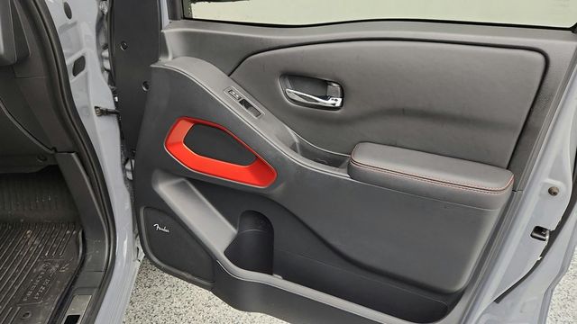 2023 Nissan Frontier Crew Cab 4x4 PRO-4X Automatic w/ Premium & Pro Convenience Pkgs - 22935225 - 21