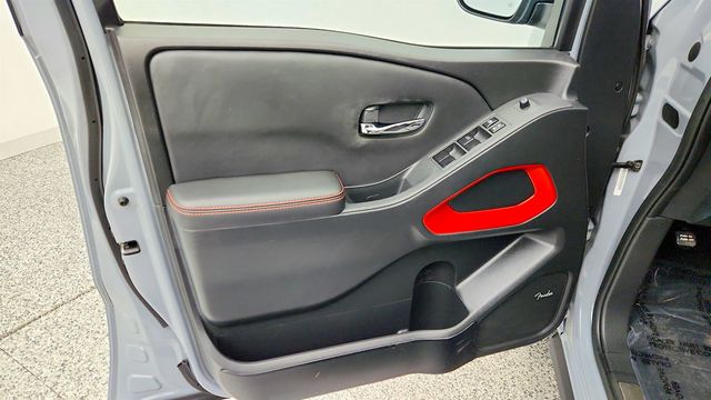 2023 Nissan Frontier Crew Cab 4x4 PRO-4X Automatic w/ Premium & Pro Convenience Pkgs - 23009509 - 10