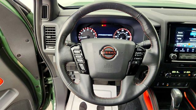 2023 Nissan Frontier Crew Cab 4x4 PRO-4X Automatic w/ Pro Convenience Package - 23079691 - 12