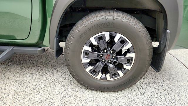 2023 Nissan Frontier Crew Cab 4x4 PRO-4X Automatic w/ Pro Convenience Package - 23079691 - 8