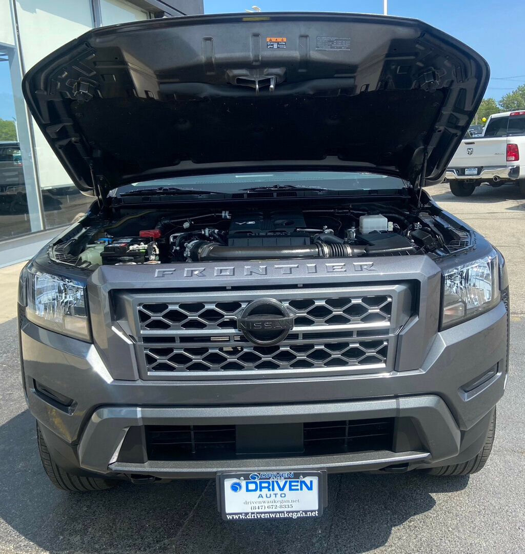 2023 Nissan Frontier Crew Cab 4x4 SV Automatic - 22552242 - 8