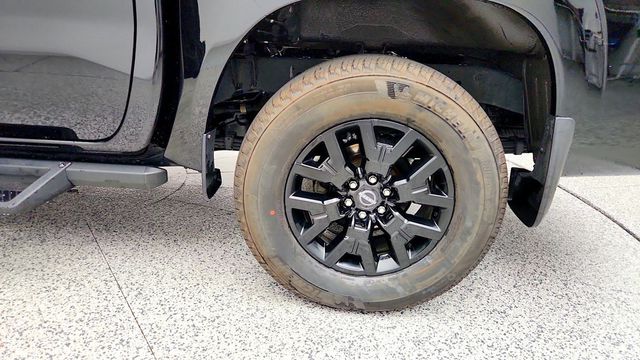 2023 Nissan Frontier Crew Cab 4x4 SV Automatic - 23083357 - 9