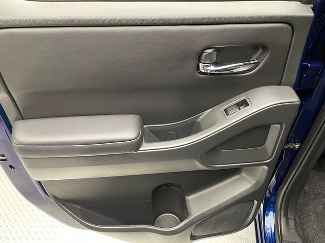 2023 Nissan Frontier Crew Cab 4x4 SV Automatic - 22965244 - 29