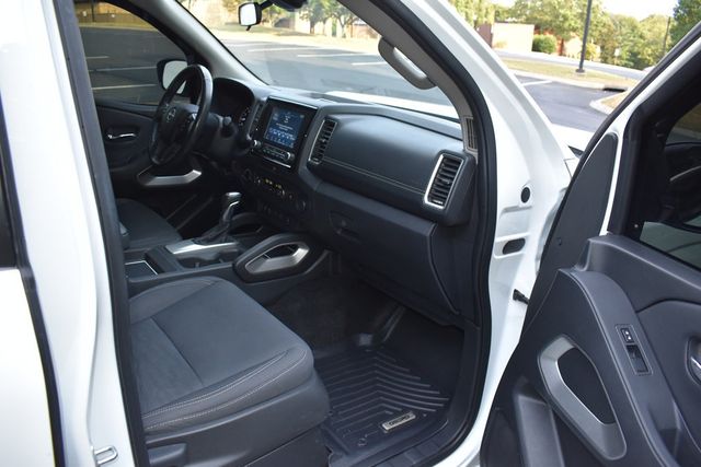 2023 Nissan Frontier Crew Cab 4x4 SV Automatic Long Bed - 22912221 - 32