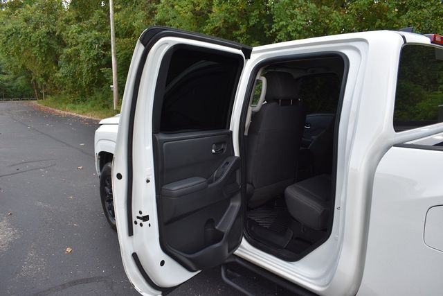 2023 Nissan Frontier Crew Cab 4x4 SV Automatic Long Bed - 22912221 - 37
