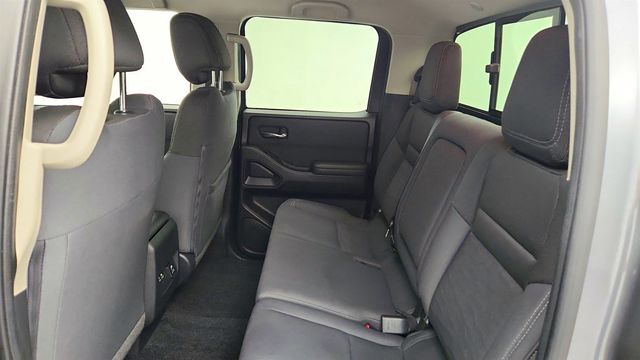 2023 Nissan Frontier Crew Cab 4x4 SV Automatic *Ltd Avail* w/ Convenience & Tech Pkgs - 23056086 - 19