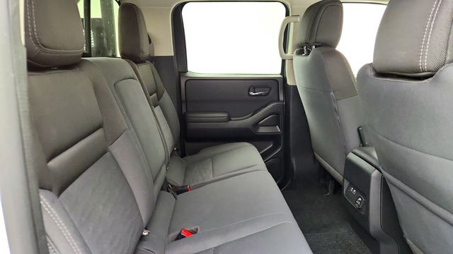 2023 Nissan Frontier Crew Cab 4x4 SV Automatic *Ltd Avail* w/ Tech Pkg - 23084012 - 20