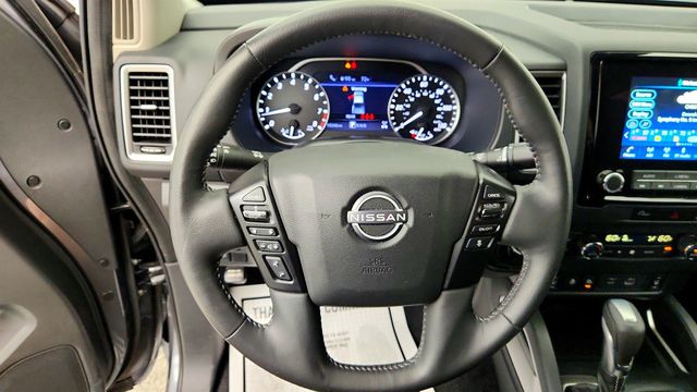 2023 Nissan Frontier Crew Cab 4x4 SV Automatic w/ Convenience & Tech Packages - 23075487 - 11