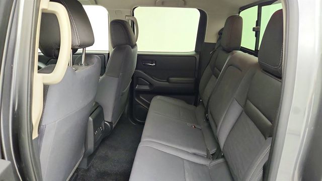 2023 Nissan Frontier Crew Cab 4x4 SV Automatic w/ Convenience & Tech Packages - 23075487 - 18