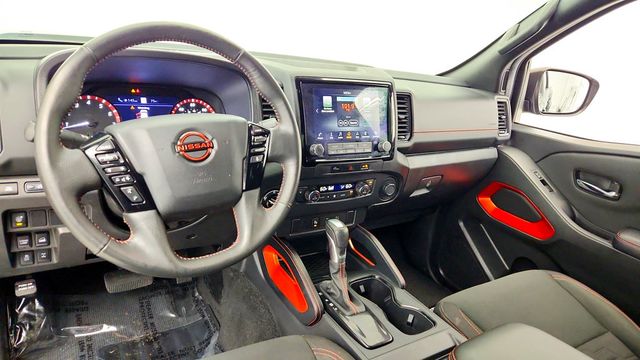2023 Nissan Frontier PRO-4X Crew Cab 4x4 w/ Tech Pkg, Tow Pkg & Off-Road Steps - 23092854 - 11