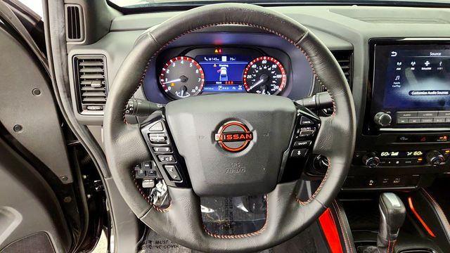 2023 Nissan Frontier PRO-4X Crew Cab 4x4 w/ Tech Pkg, Tow Pkg & Off-Road Steps - 23092854 - 12