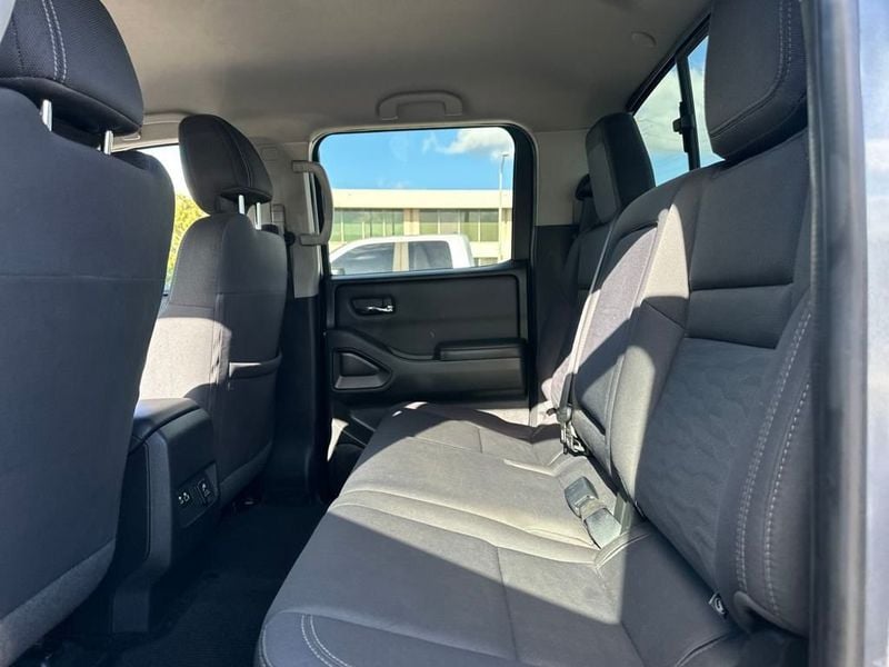 2023 Nissan Frontier SV - 22936301 - 14
