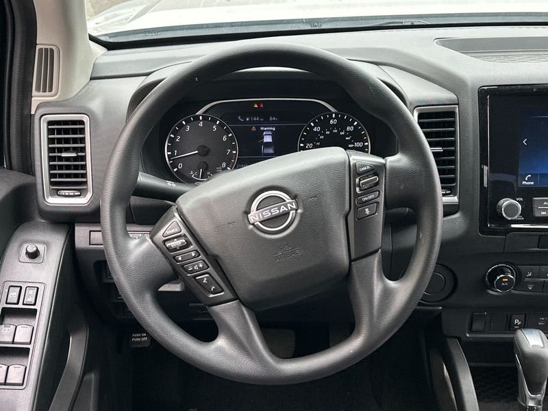 2023 Nissan Frontier SV - 22999282 - 17