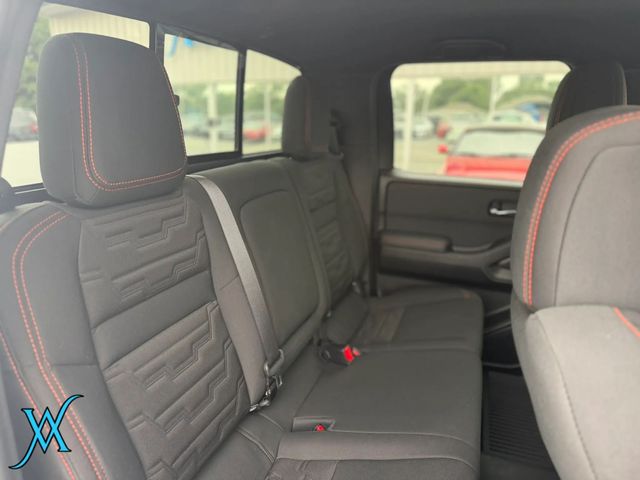 2023 Nissan Frontier Crew Cab PRO-4X Pickup 4D 5 ft - 23048970 - 19