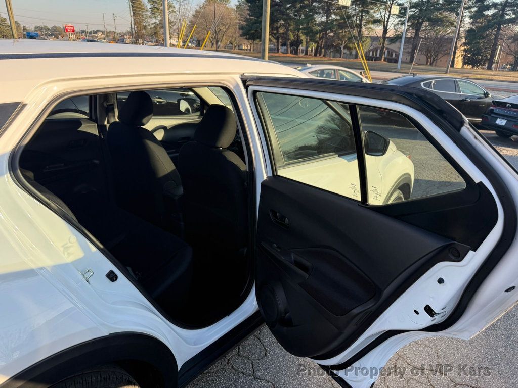 2023 Nissan Kicks S FWD - 22959009 - 19