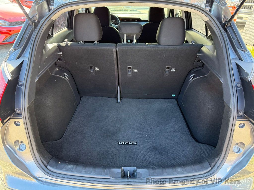 2023 Nissan Kicks S FWD - 22974275 - 23