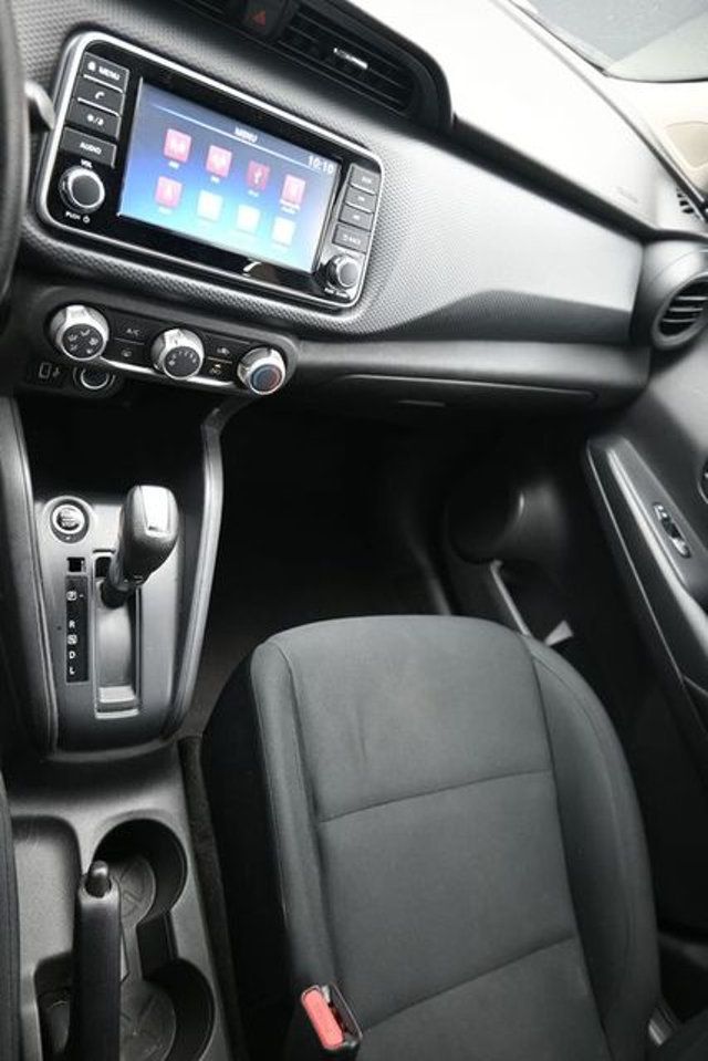2023 Nissan Kicks S FWD - 23022421 - 14
