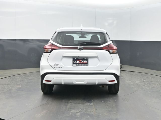 2023 Nissan Kicks S FWD - 23022421 - 28