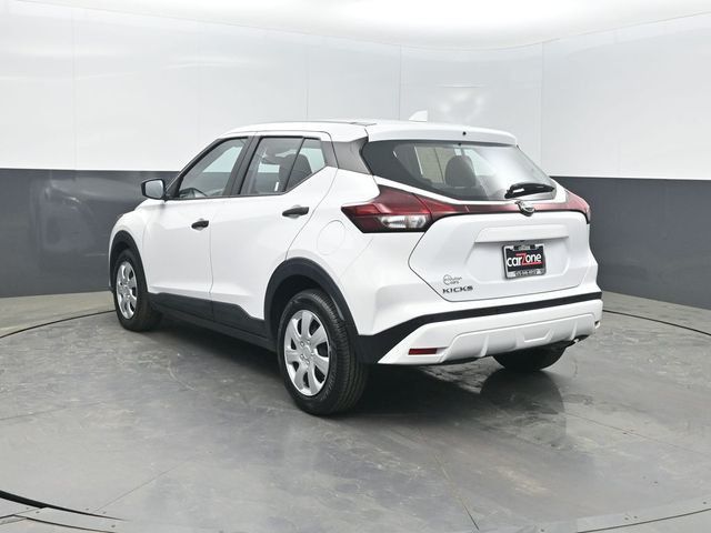 2023 Nissan Kicks S FWD - 23022421 - 2