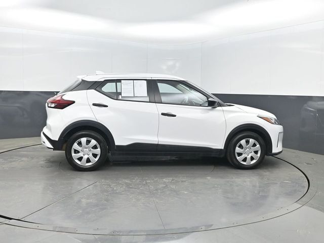 2023 Nissan Kicks S FWD - 23022421 - 30