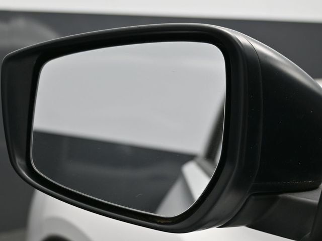 2023 Nissan Kicks S FWD - 23022421 - 3