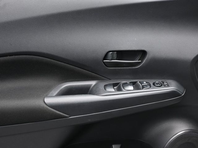 2023 Nissan Kicks S FWD - 23022421 - 6
