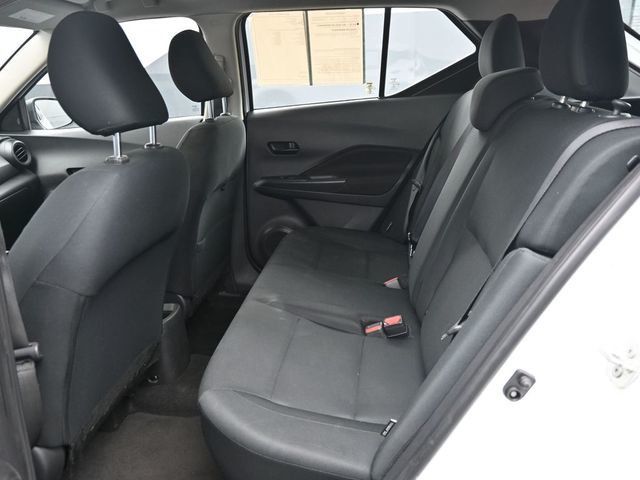 2023 Nissan Kicks S FWD - 23022421 - 7