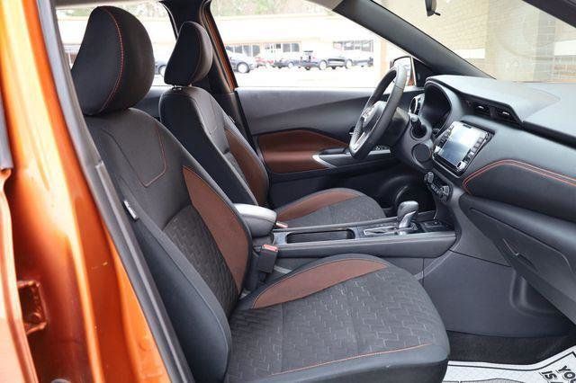 2023 Nissan Kicks SR - 23032475 - 25