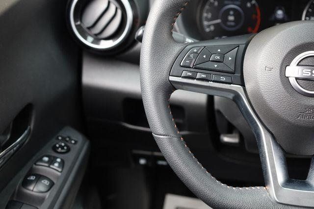 2023 Nissan Kicks SR - 23032475 - 29
