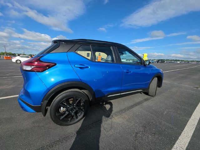 2023 Nissan Kicks SR FWD - 23031551 - 3