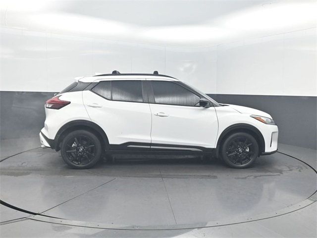 2023 Nissan Kicks SR FWD - 22974691 - 31