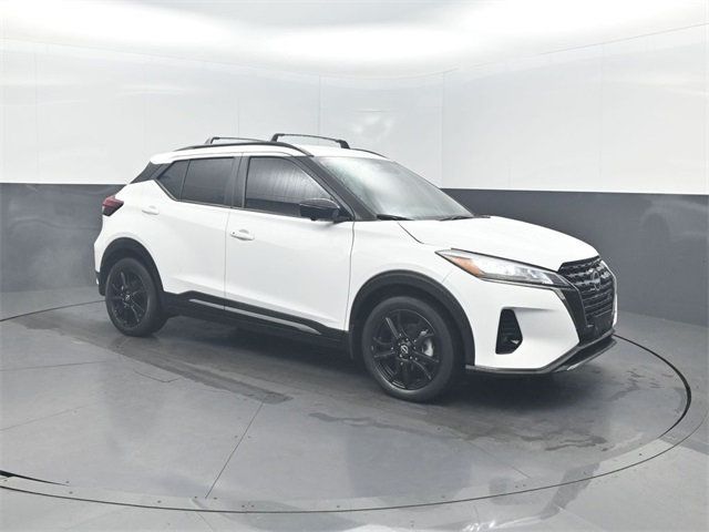 2023 Nissan Kicks SR FWD - 22974691 - 32