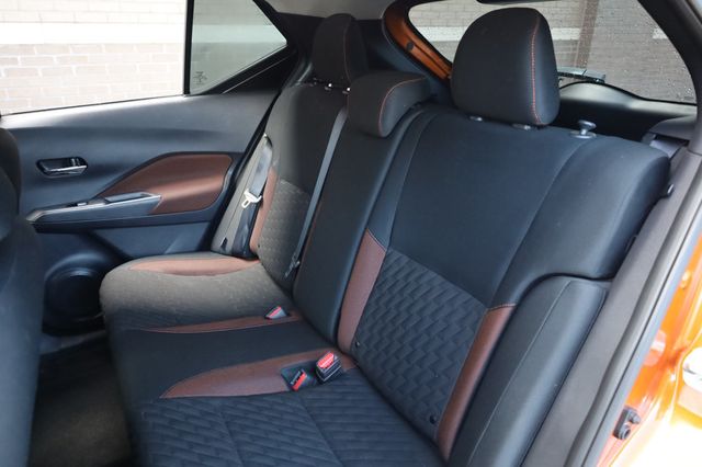 2023 Nissan Kicks SR FWD - 22876744 - 19