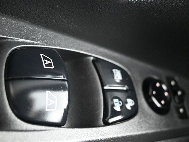 2023 Nissan Kicks SR FWD - 22951715 - 27