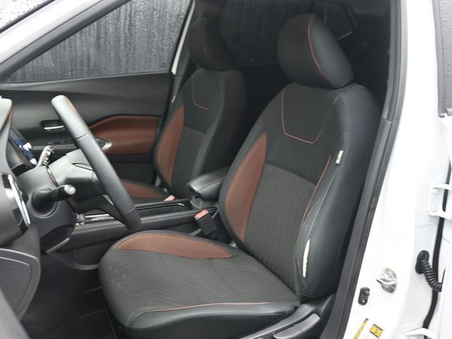 2023 Nissan Kicks SR FWD - 23035221 - 10
