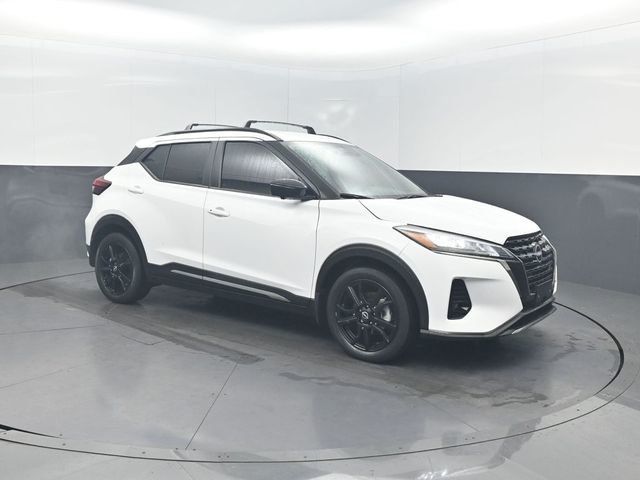 2023 Nissan Kicks SR FWD - 23035221 - 32