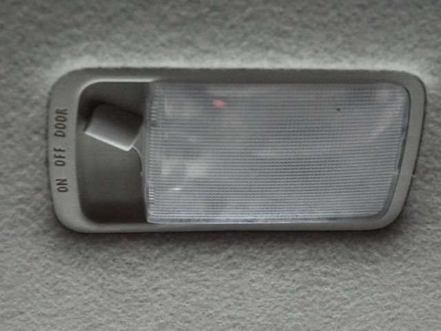 2023 Nissan Kicks SR FWD - 23069177 - 18